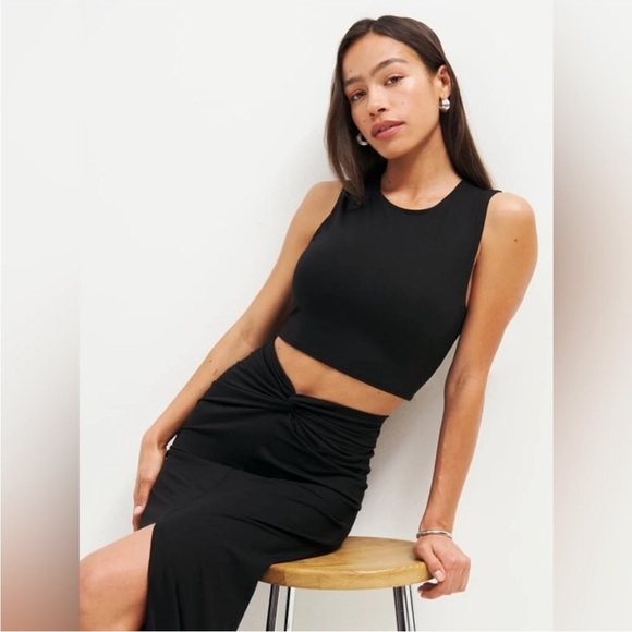 REFORMATION Rylan Knit 2 Piece SET TOP & SKIRT Size Medium Black Tencel - Picture 2 of 10